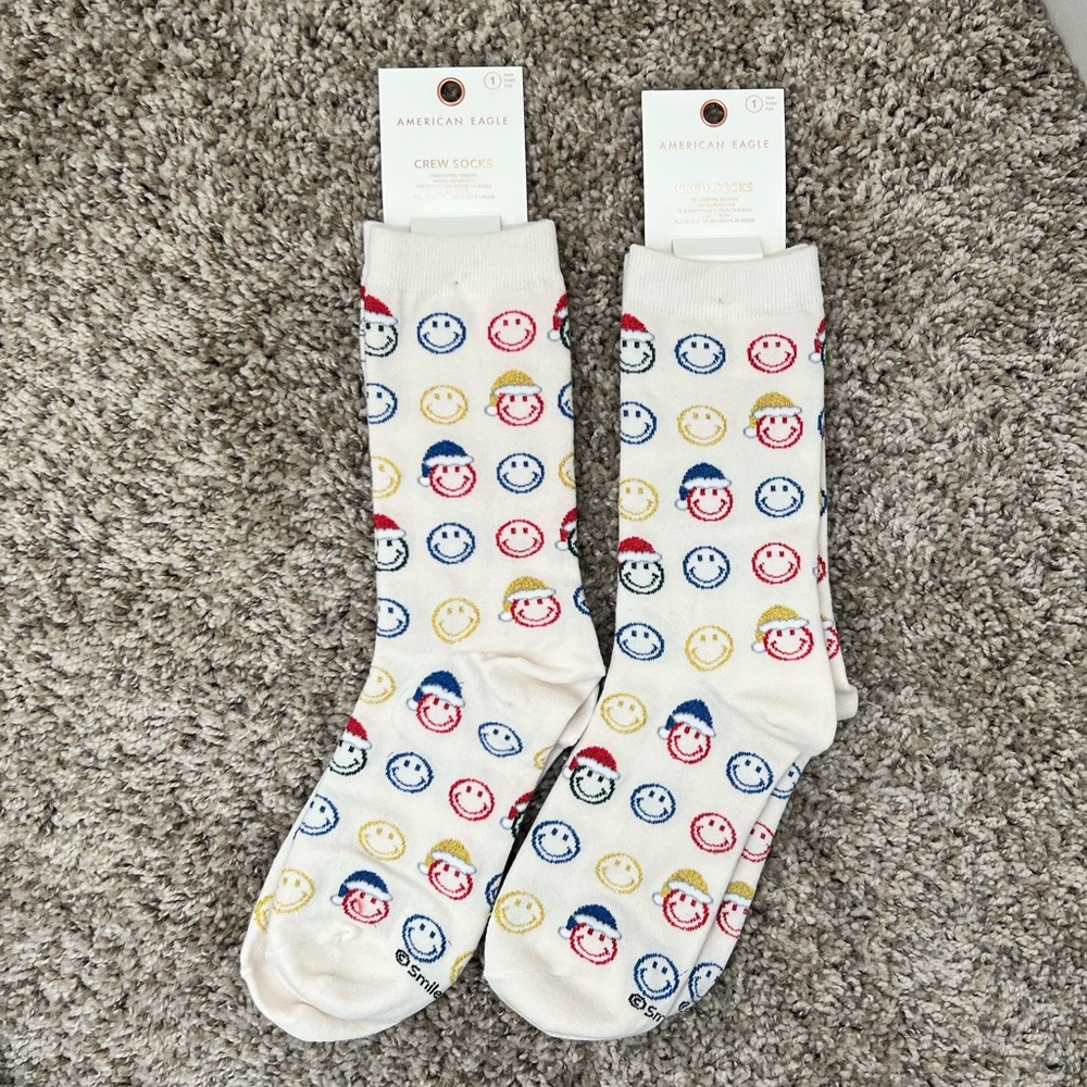 Bundle of 2 Aerie Christmas Smiley Face Crew Socks